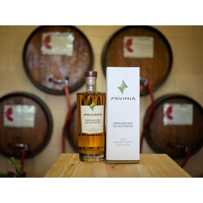 Grappa invecchiata alle uve di moscato Favina